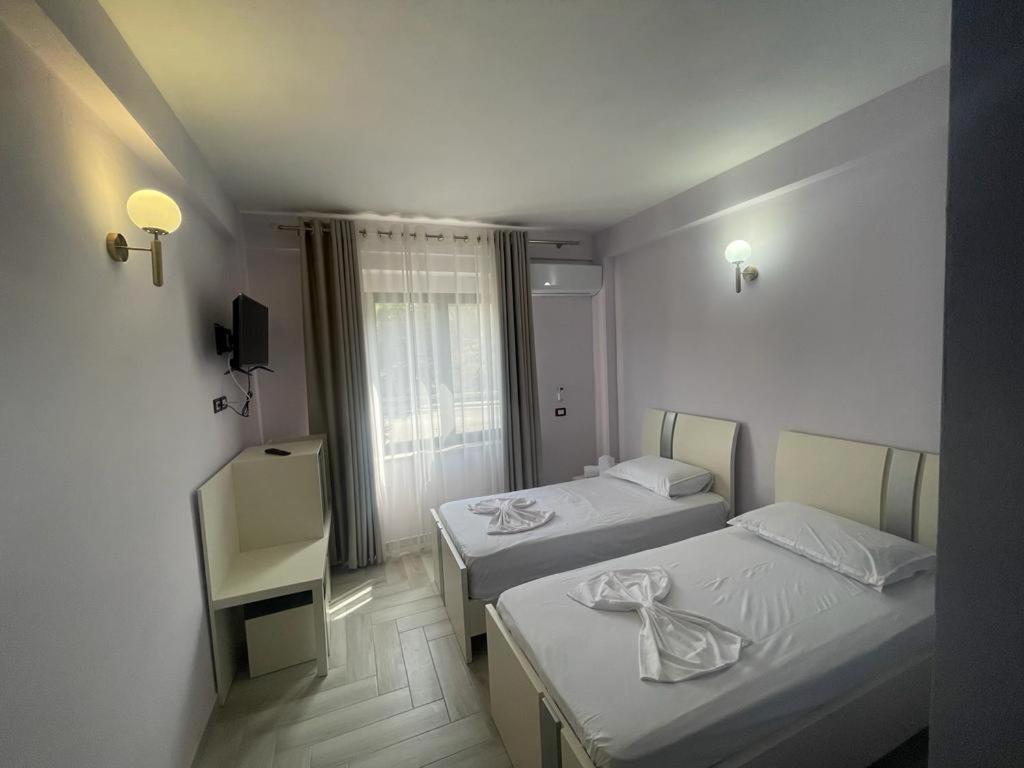 Hotel Ferrara Durrës Eksteriør billede
